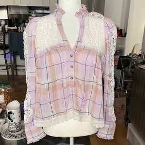 Pilcro crop 100% cotton plaid with crochet inlay